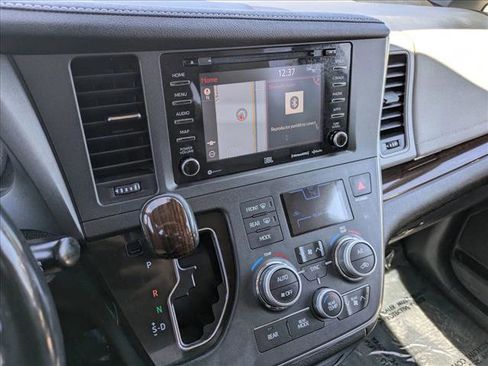 Used 2019 Toyota Sienna Limited Premium AWD/4WD image 12