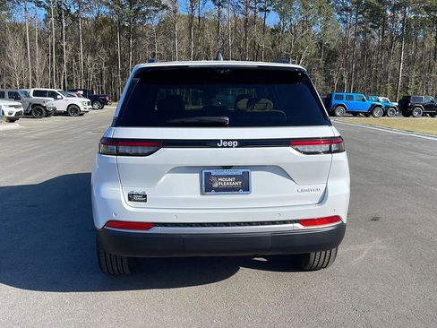 New 2026 Jeep Grand Cherokee Limited w/ Luxury Tech Group II AWD/4WD image 5