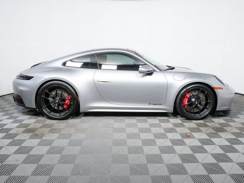 Certified 2025 Porsche 911 Carrera GTS image 24