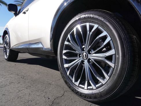 Certified 2025 Nissan Rogue Platinum image 6