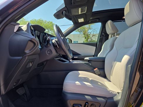 Certified 2025 Lexus TX 350 AWD w/ Technology Package image 16