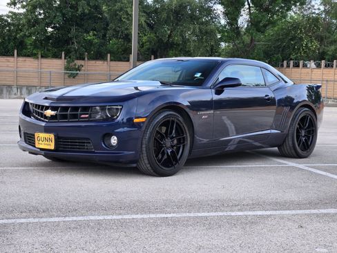 Used 2011 Chevrolet Camaro SS w/ RS Package RWD image 8