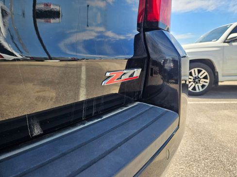 Used 2020 Chevrolet Tahoe LT w/ Z71 Midnight Edition AWD/4WD image 32