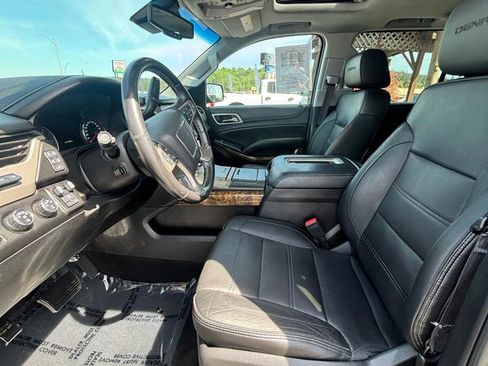 Used 2015 GMC Yukon XL Denali w/ Premium Package AWD/4WD image 23