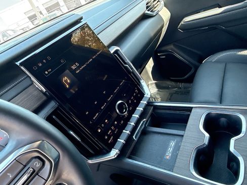 Used 2024 GMC Acadia Denali w/ LPO, Cargo Package image 29