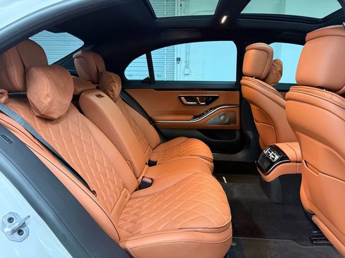 Used 2024 Mercedes-Benz S 580 4MATIC Sedan image 16