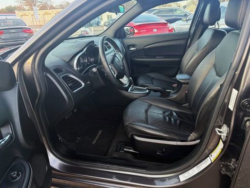 Used 2014 Dodge Avenger SXT w/ Rallye Appearance Group image 10