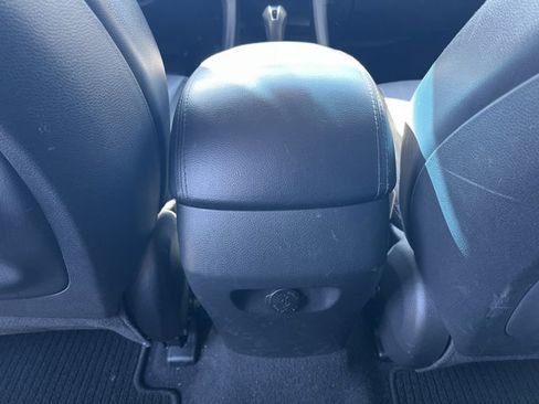 Used 2015 Hyundai Santa Fe Limited w/ Option Group 04 image 17