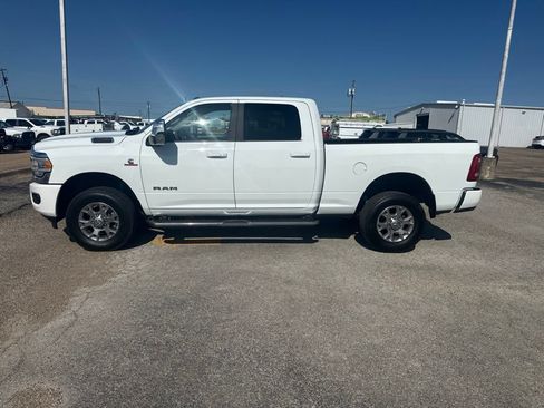 Used 2024 RAM 2500 Laramie w/ Cold Weather Group AWD/4WD image 3