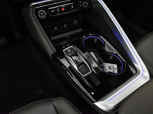 New 2025 Audi Q5 Premium image 12