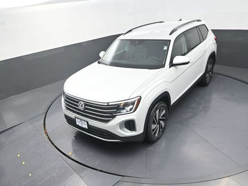 New 2026 Volkswagen Atlas SE image 15