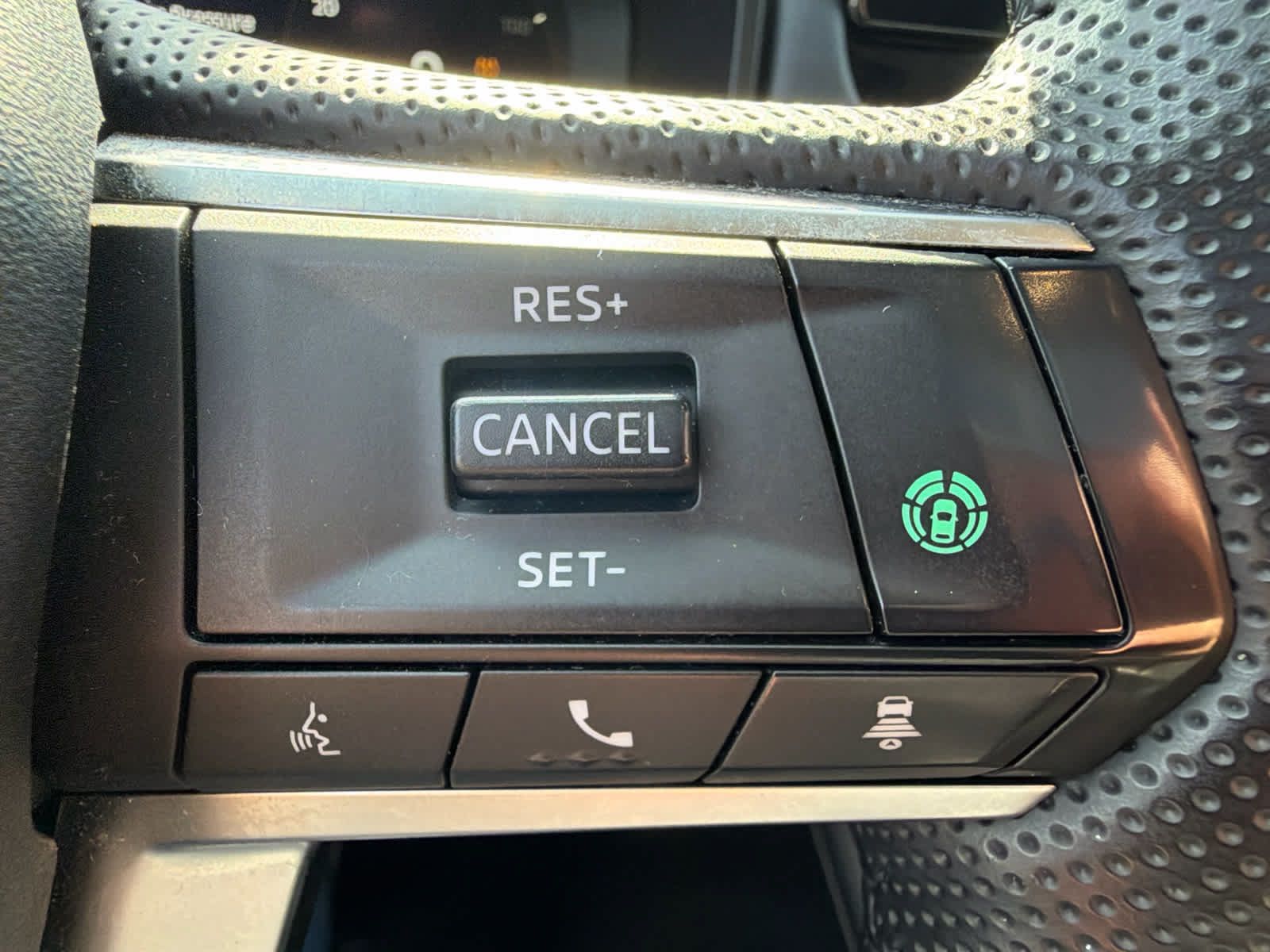 Used 2025 Mitsubishi Outlander SE FWD image 25