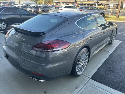 Used 2014 Porsche Panamera 4S image 12