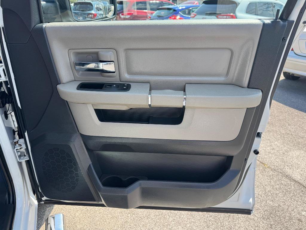 Used 2012 RAM 1500 Classic SLT RWD image 24