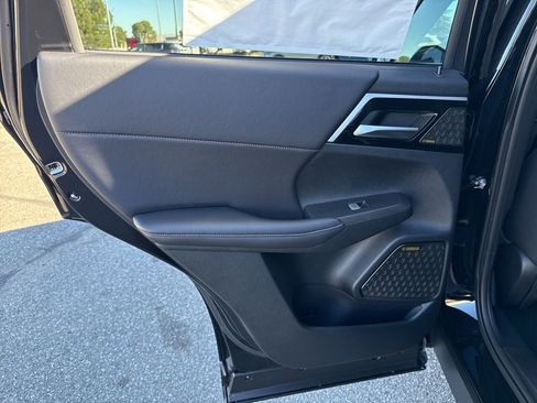 New 2025 Mitsubishi Outlander SE AWD/4WD image 31