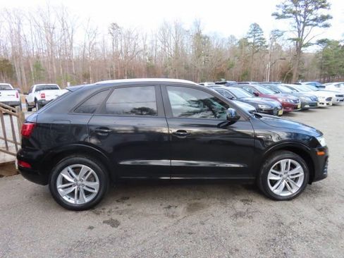 Used 2018 Audi Q3 2.0T Premium w/ Convenience Package image 6