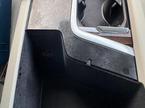 Used 2019 Volvo XC90 T6 Momentum w/ Advanced Package image 48