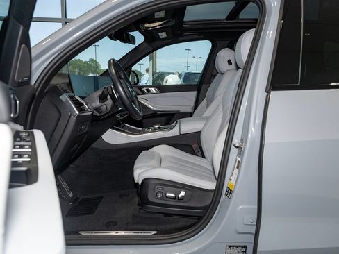 Used 2024 BMW X5 xDrive40i w/ M Sport Package AWD/4WD image 14