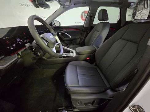 New 2025 Audi Q5 Premium image 10