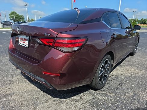 Used 2024 Nissan Sentra SV FWD image 5