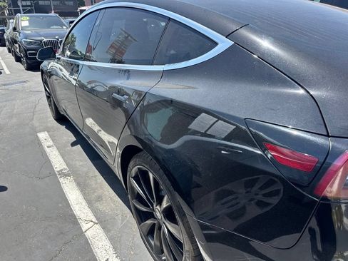 Used 2018 Tesla Model 3 Long Range AWD/4WD image 3