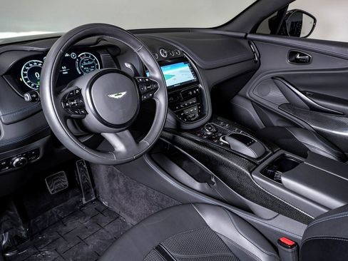 Used 2024 Aston Martin DBX 707 image 23