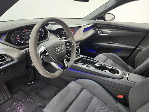 Used 2024 Audi e-tron GT Premium Plus image 12