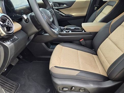 New 2026 Chevrolet Equinox ACTIV w/ Convenience Package III AWD/4WD image 9