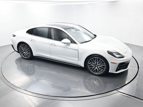 Certified 2024 Porsche Panamera RWD image 44