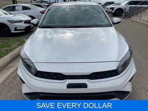 Used 2023 Kia Forte LXS w/ LXS Technology Package image 2