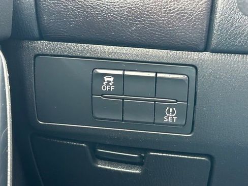 Used 2017 MAZDA MAZDA6 Sport image 19