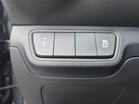 Used 2024 Kia Forte LXS FWD image 25