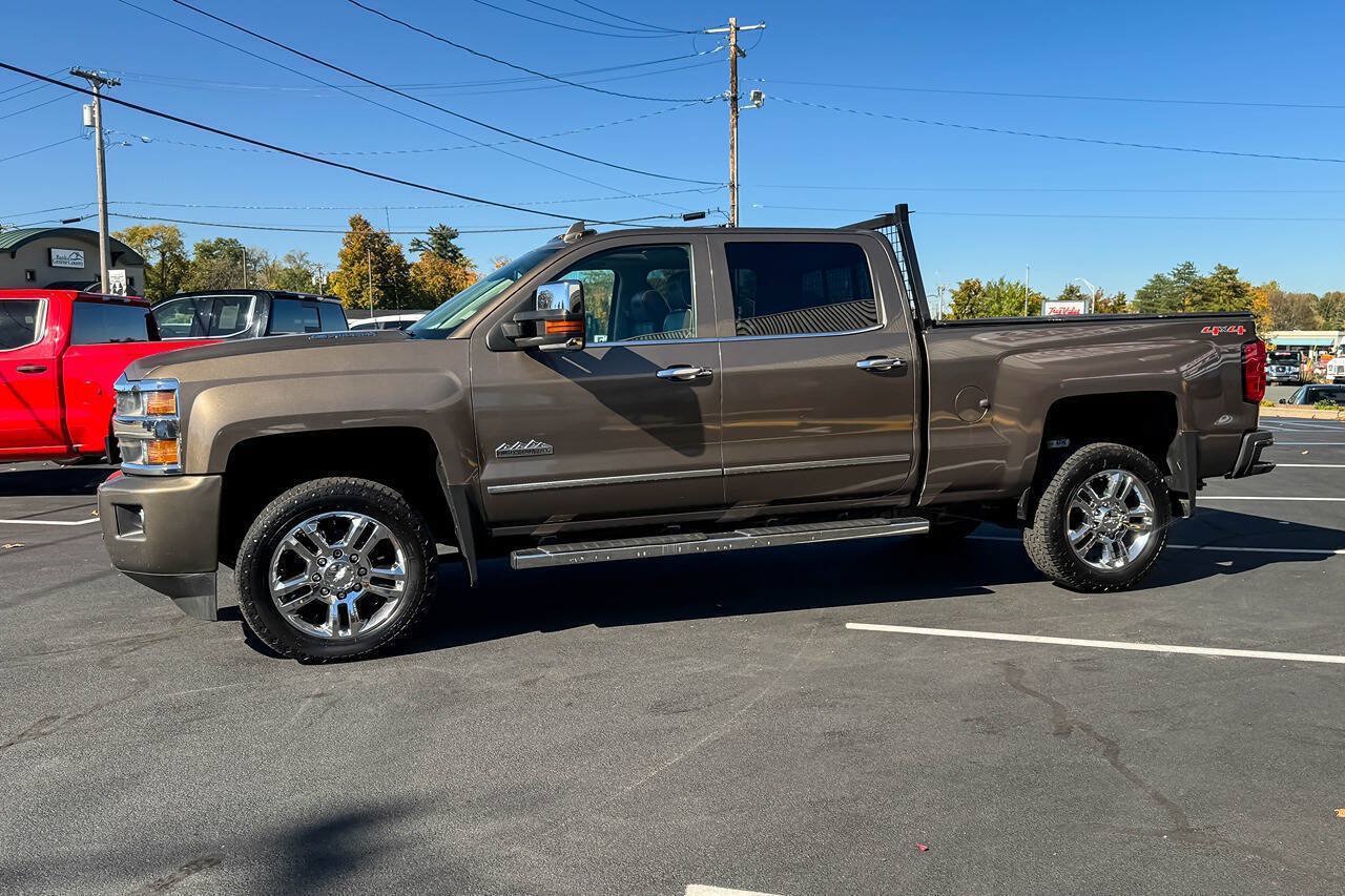 Used 2015 Chevrolet Silverado 2500 High Country w/ Duramax Plus Package AWD/4WD image 7