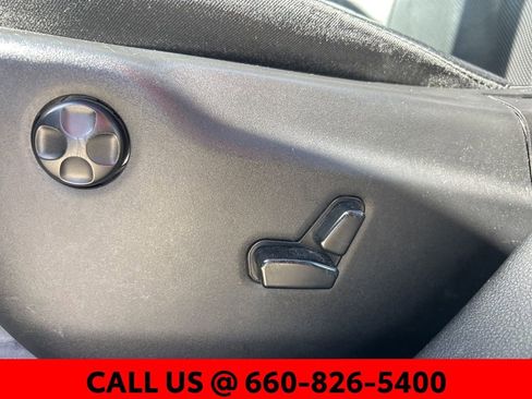 Used 2019 Jeep Grand Cherokee Limited w/ Luxury Group II image 10