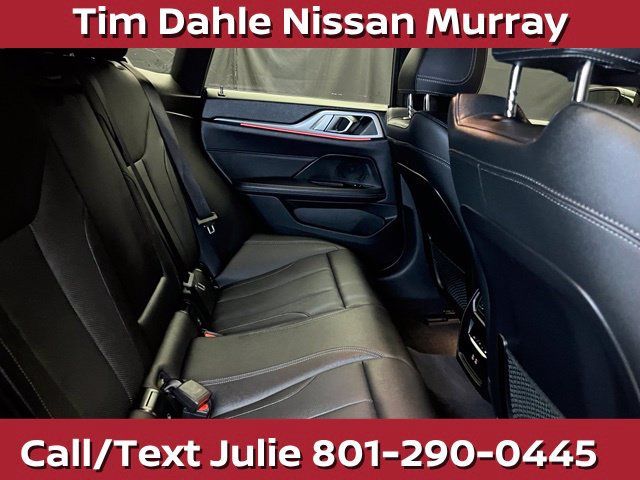 Used 2024 BMW i4 xDrive40i AWD/4WD image 18