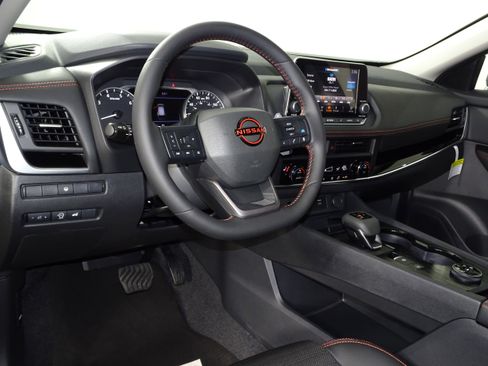 New 2026 Nissan Rogue SV image 19