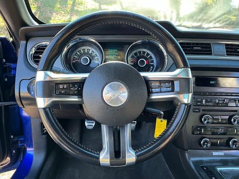 Used 2013 Ford Mustang GT Premium w/ Comfort Pkg image 12