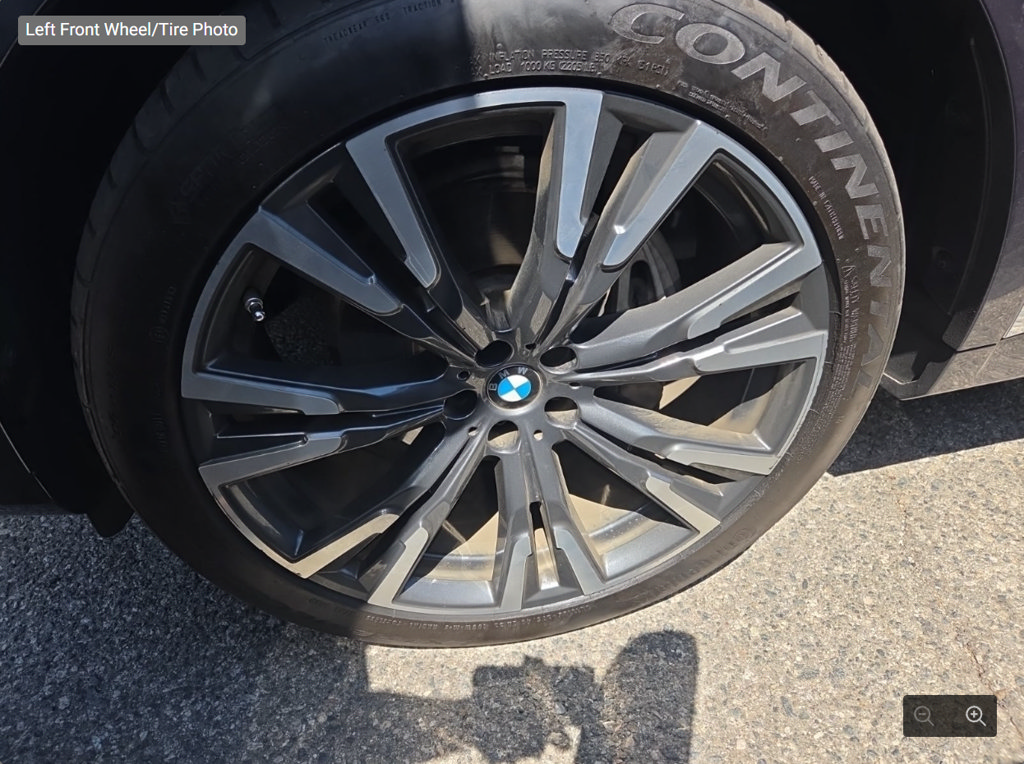 Used 2020 BMW X7 xDrive40i w/ Premium Package AWD/4WD image 14