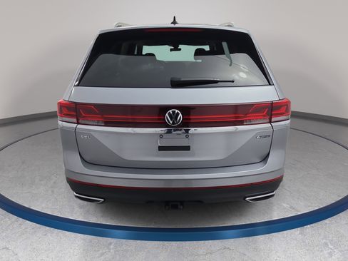 Certified 2025 Volkswagen Atlas SEL AWD/4WD image 6