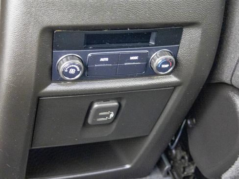 Used 2019 Chevrolet Traverse LS image 30