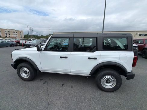 New 2026 Ford Bronco 4-Door AWD/4WD image 19