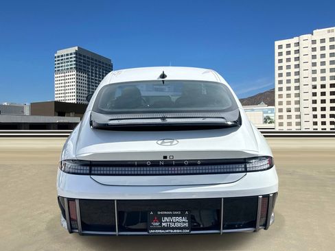 Used 2024 Hyundai Ioniq 6 SE RWD image 4