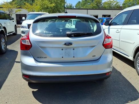 Used 2012 Ford Focus SE FWD image 7