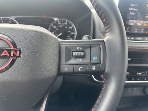 Used 2025 Nissan Rogue SV AWD/4WD image 21