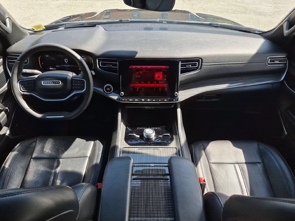 Used 2022 Jeep Wagoneer Series III AWD/4WD image 24