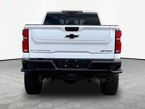 New 2026 Chevrolet Silverado 2500 ZR2 w/ LPO, Dark Essentials Package AWD/4WD image 5