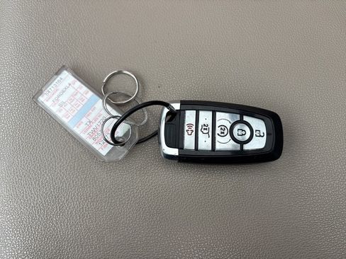 Used 2024 Ford Expedition Max Limited image 60