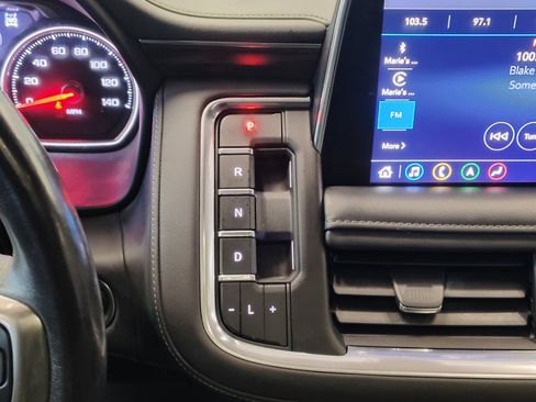 Used 2021 Chevrolet Suburban Z71 w/ Z71 Off-Road Package image 23