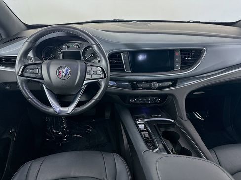 Used 2023 Buick Enclave Essence image 27