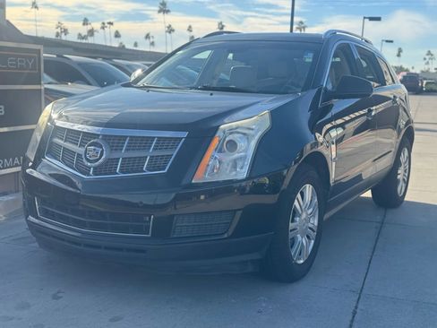 Used 2012 Cadillac SRX Luxury image 2